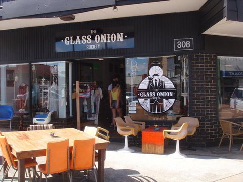 The Glass Onion Society - Restaurant Darwin 0
