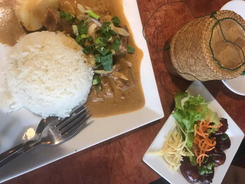 Sumbaijai Thai Esan - Restaurant Darwin 0