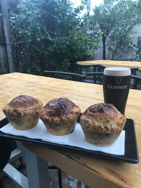 The Dubliner Irish Bar And Restaurant - Restaurant Darwin 1