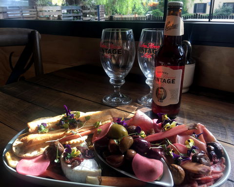 Barrels And Ashes - Restaurant Darwin 0