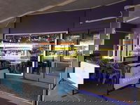 E'Claire's Coffee Shop