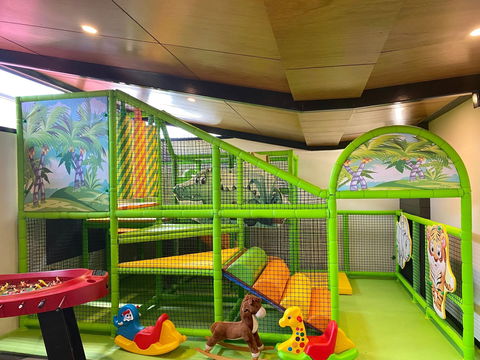 Cazalys Palmerston Club - Restaurant Darwin 1