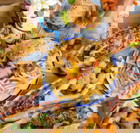 Burger Time 69 - West End - Restaurant Darwin