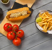 5 Dogs Gourmet Hot Dogs - Mount Gravatt - Restaurant Darwin