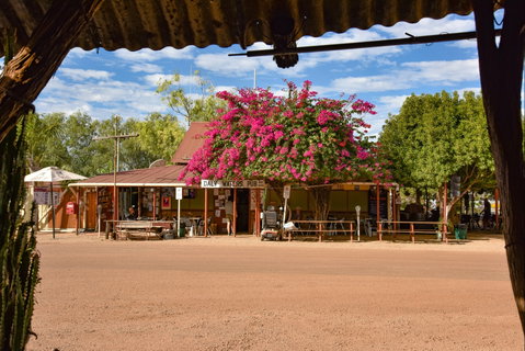 Daly Waters Historic Pub - Restaurant Darwin 0