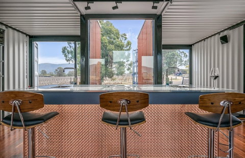 Running Horse Wines - Restaurant Darwin 1