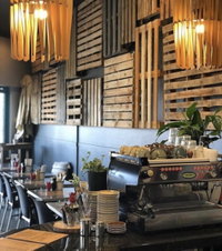 The Crossing Cafe