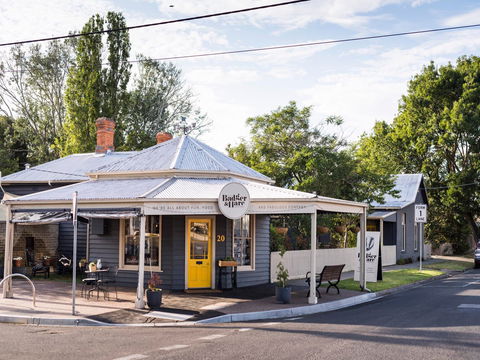 Badger And Hare - Restaurant Darwin 0