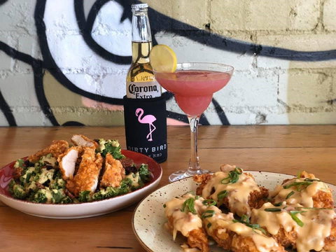 Dirty Bird Camden - Restaurant Darwin 0