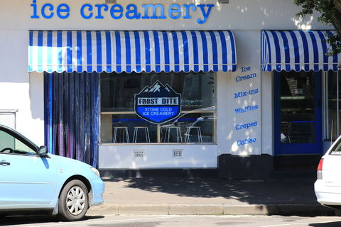 Frost Bite Stone Cold Ice Creamery - Restaurant Darwin 2