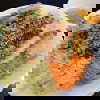 Green Field Noodle House