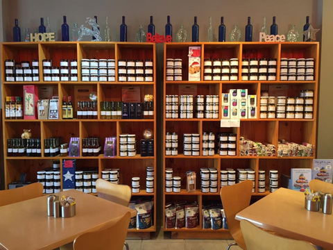 Perenti Cafe - Restaurant Darwin 0