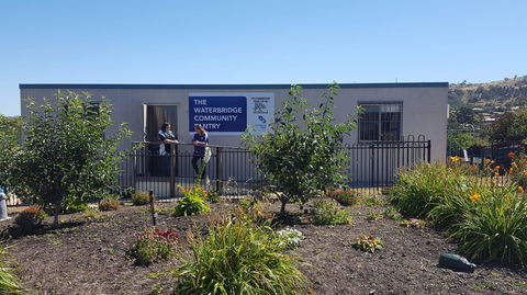 Waterbridge Food Pantry - Restaurant Darwin 1