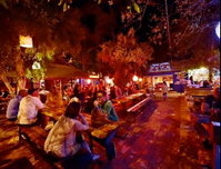 Montes Lounge