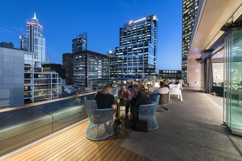 Aurora Rooftop Bar - Restaurant Darwin 0
