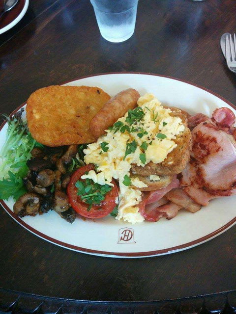 The Mill Cafe - Restaurant Darwin 0