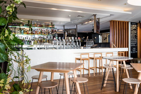 The Stirling Hotel - Restaurant Darwin 2