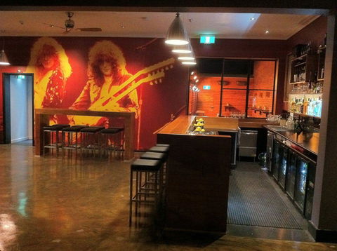 Whole Lotta Love - Restaurant Darwin 0
