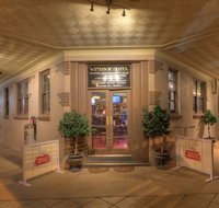 Miles Windsor Hotel - Restaurant Darwin
