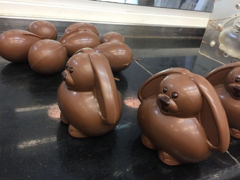 Luka Chocolates Factory And Retail Outlet - Restaurant Darwin 1