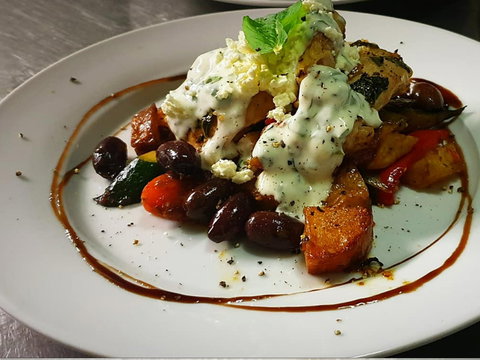 The Hunter Artisan Gallery And Cafe - Restaurant Darwin 2