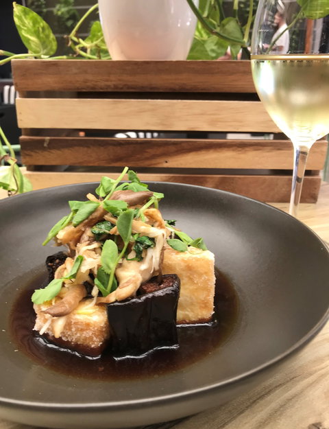 View By Matt Golinski - Restaurant Darwin 2