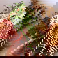 Maudy's Restaurant and Bar