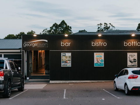 The George Tavern Greenhills - Restaurant Darwin 0