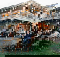 Mavis's Kitchen and Cabins - Restaurant Darwin