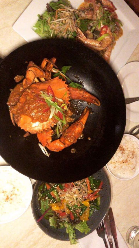 Beach Almond - Restaurant Darwin 0