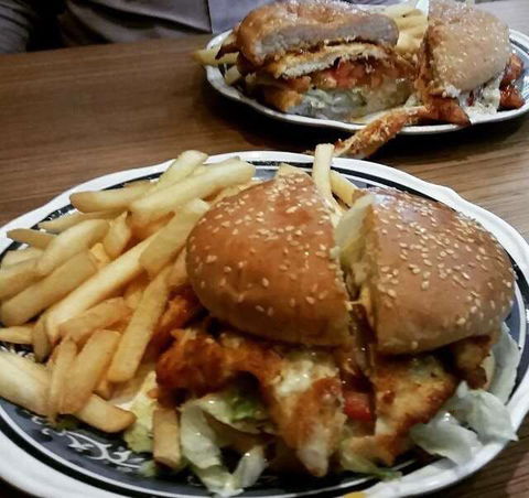 Botany Charcoal Chicken - Restaurant Darwin 0