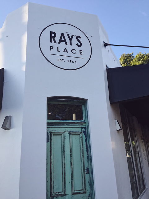 Ray's Place - Restaurant Darwin 0