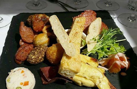 Sittella - Restaurant Darwin 0