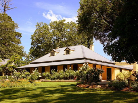 Eling Forest Cellar Door And Cafe - Restaurant Darwin 0