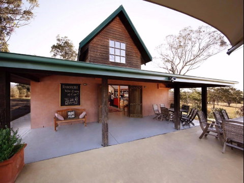 Petersons Wines On Broke Road - Restaurant Darwin 0
