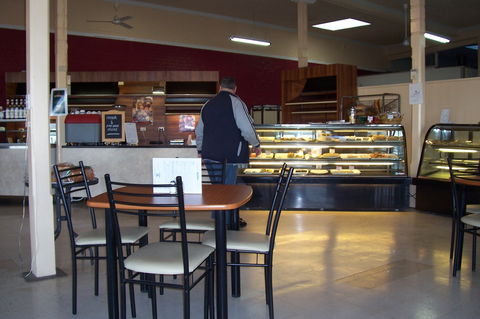 Culcairn Bakery - Restaurant Darwin 1