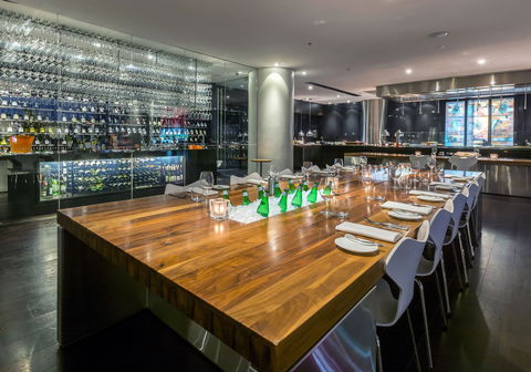 Vintaged Bar + Grill - Restaurant Darwin 0