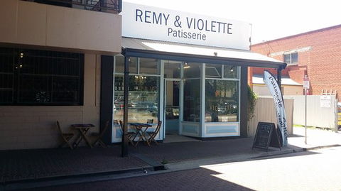 Remy & Violette - Restaurant Darwin 0