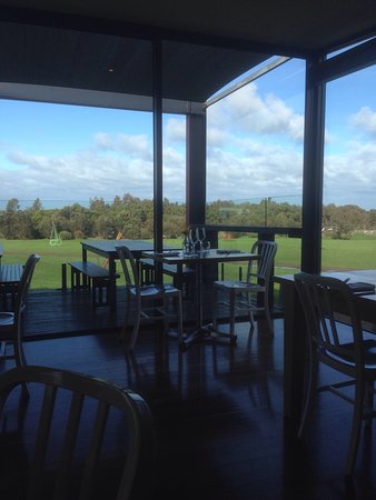 Little Red Fox Eatery - Restaurant Darwin 0