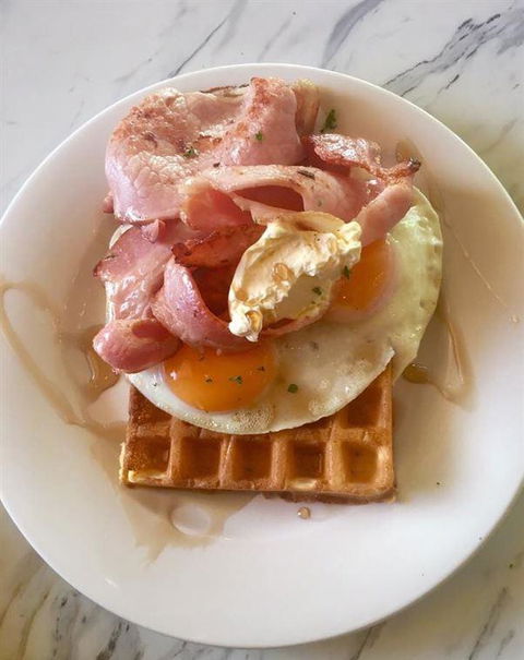 Salingers Cafe - Restaurant Darwin 14
