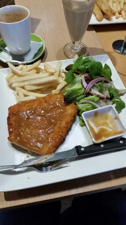 Ducky Brown Cafe - Restaurant Darwin 0