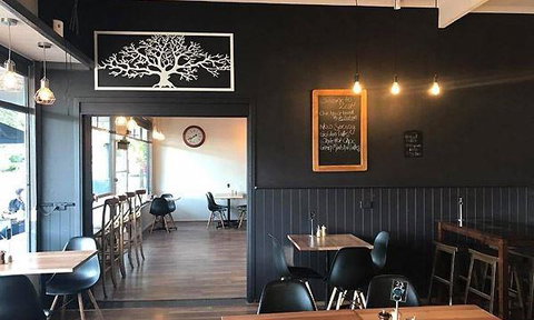 Zest Cafe - Restaurant Darwin 8