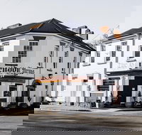 Clarendon Arms Hotel - Restaurant Darwin