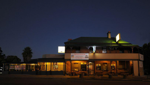 Bushrangers Bar & Brasserie - Restaurant Darwin 0