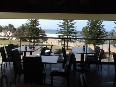 Fat Fish Beachfront Bistro - Restaurant Darwin 0