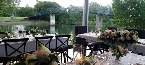 Noosa Waterfront Restaurant - Restaurant Darwin 2