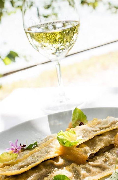 Noosa Waterfront Restaurant - Restaurant Darwin 4