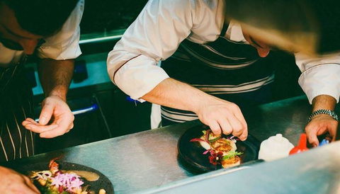 Noosa Waterfront Restaurant - Restaurant Darwin 5