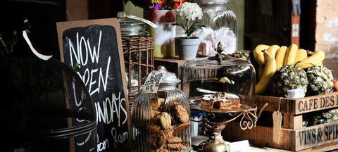 Worn-Out-Wares Cafe - Restaurant Darwin 1