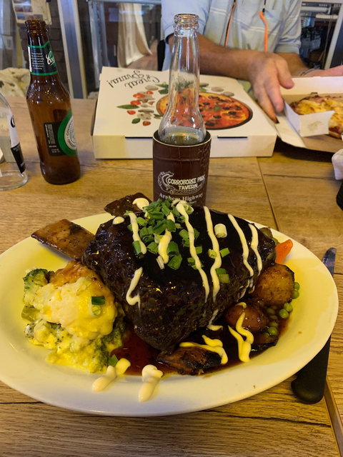 Corroboree Park Tavern - Restaurant Darwin 1